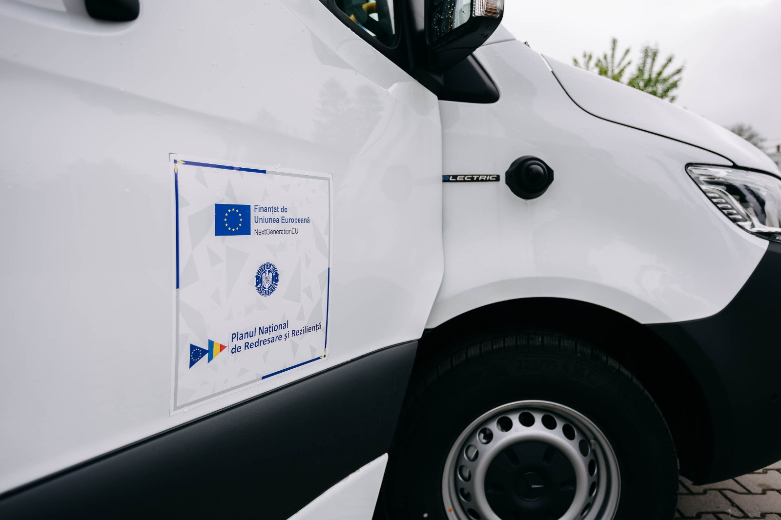 Covasna, un județ orientat către nevoile elevilor: investiții în educație și transport școlar verde 